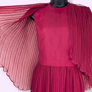 V. Miss Elliette Chiffon Capelette Dress